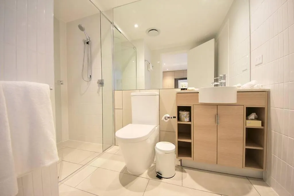 Luxury Beaches Broadbeach 906 Gold Coast