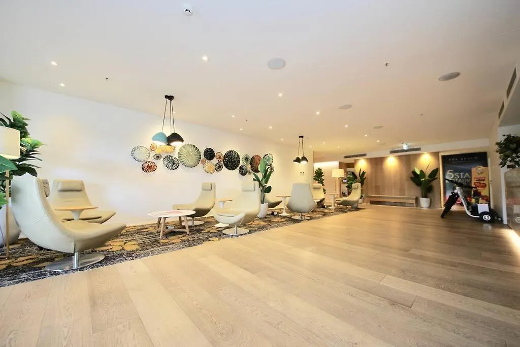 Luxury Beaches Broadbeach 906 Gold Coast Apartment