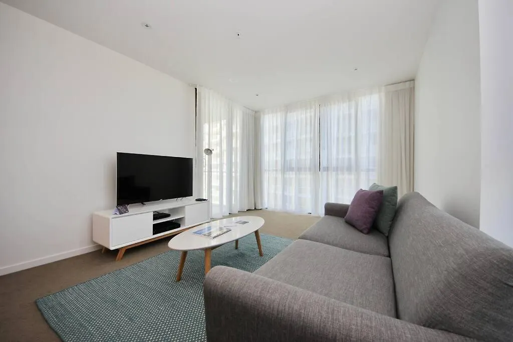 Luxury Beaches Broadbeach 906 Gold Coast