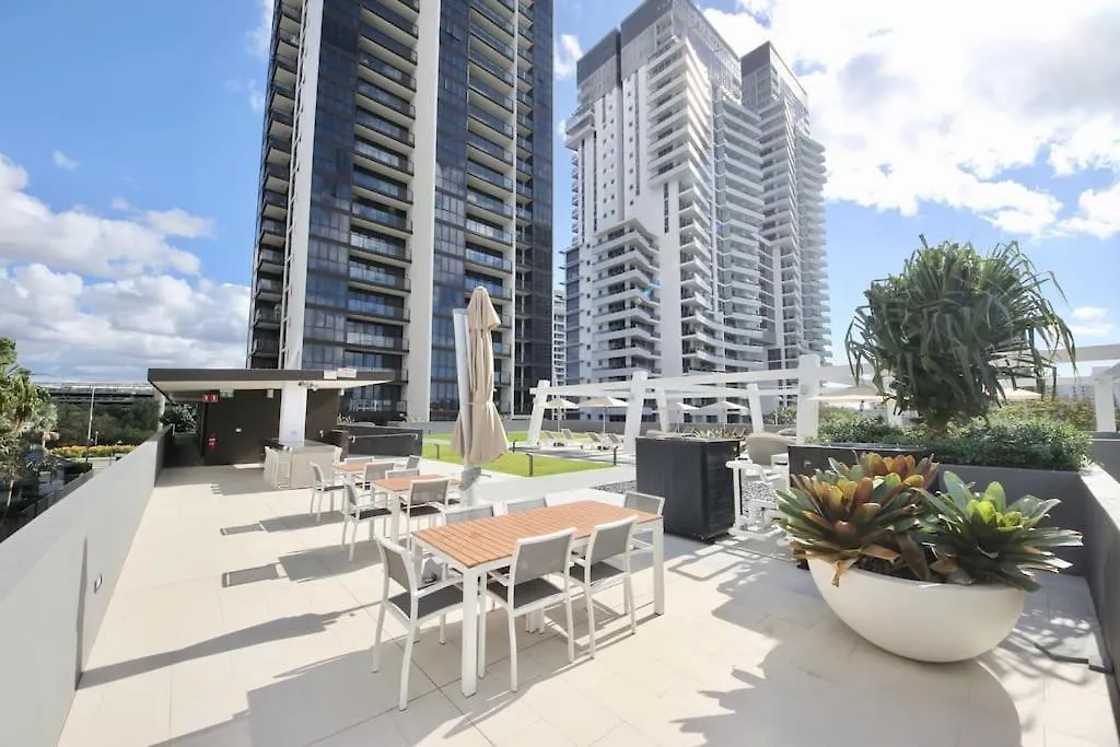 Luxury Beaches Broadbeach 906 Gold Coast Apartment
